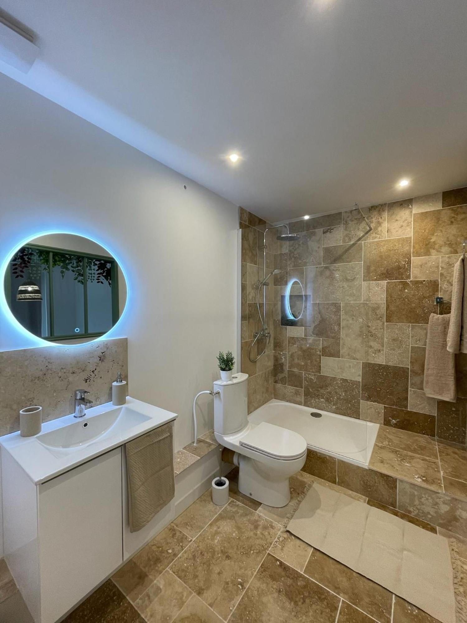 Appartement Chaleureux Blere Exteriör bild
